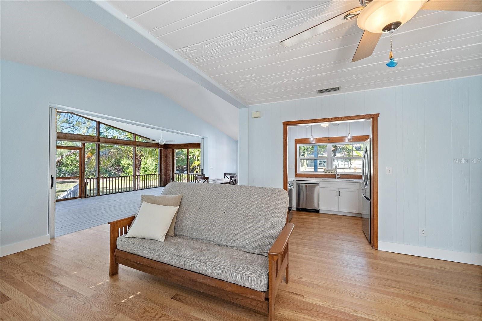 LONGBEACH ON LONGBOAT KEY - Residential