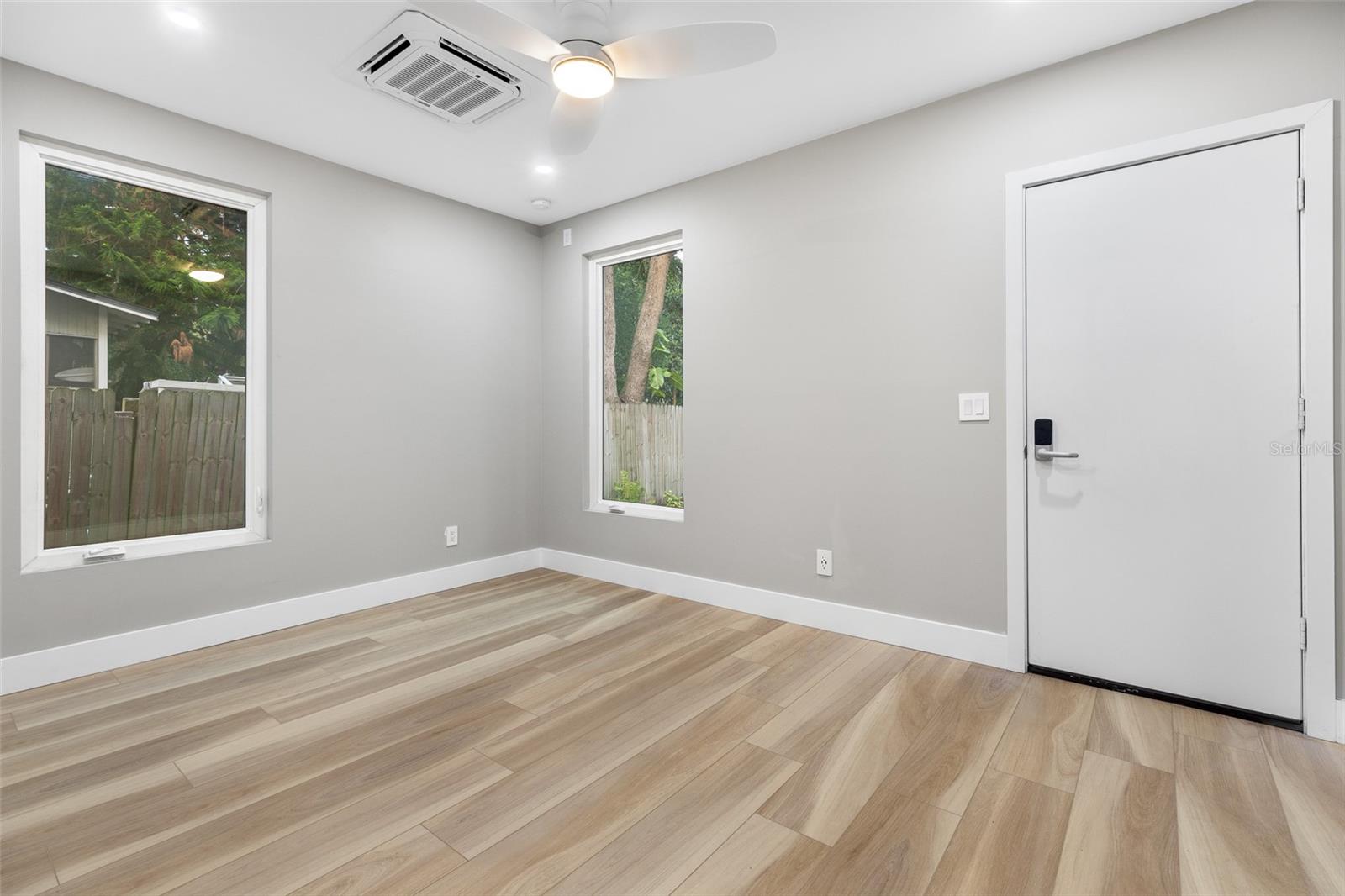 WOODLAWN ADD - Residential Income