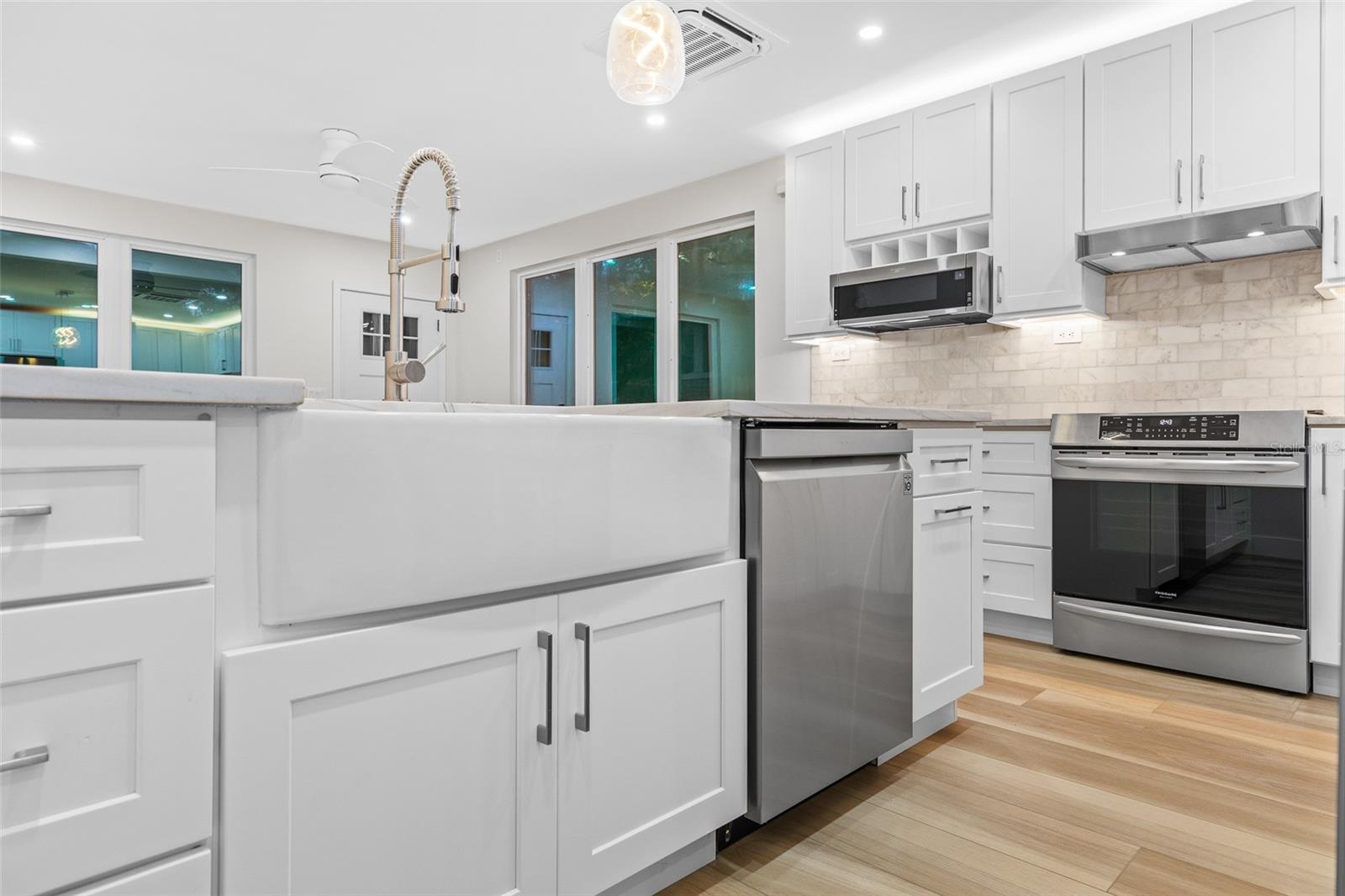 WOODLAWN ADD - Residential Income