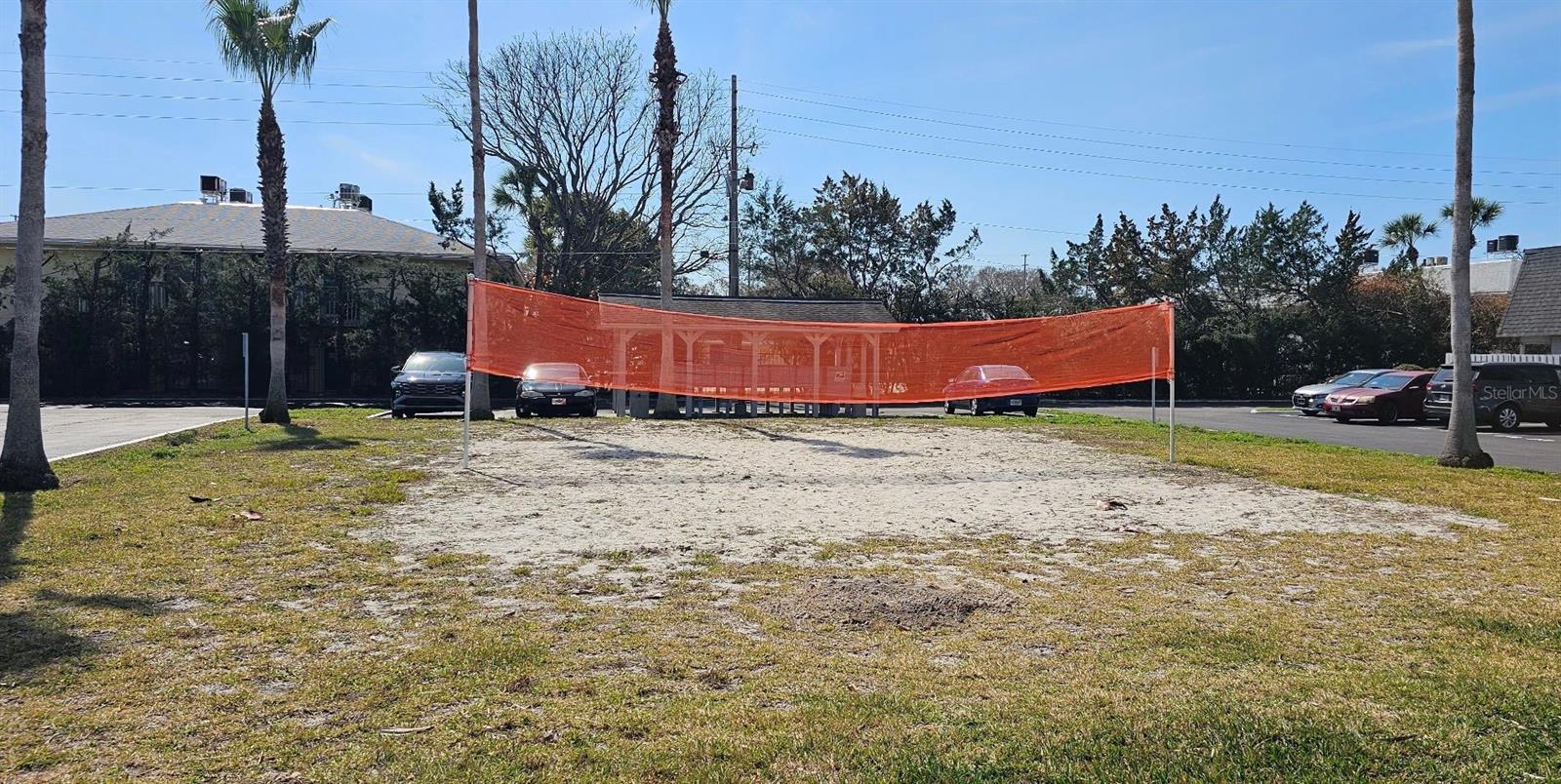 METRO/MICHIGAN PARK CONDO - Residential