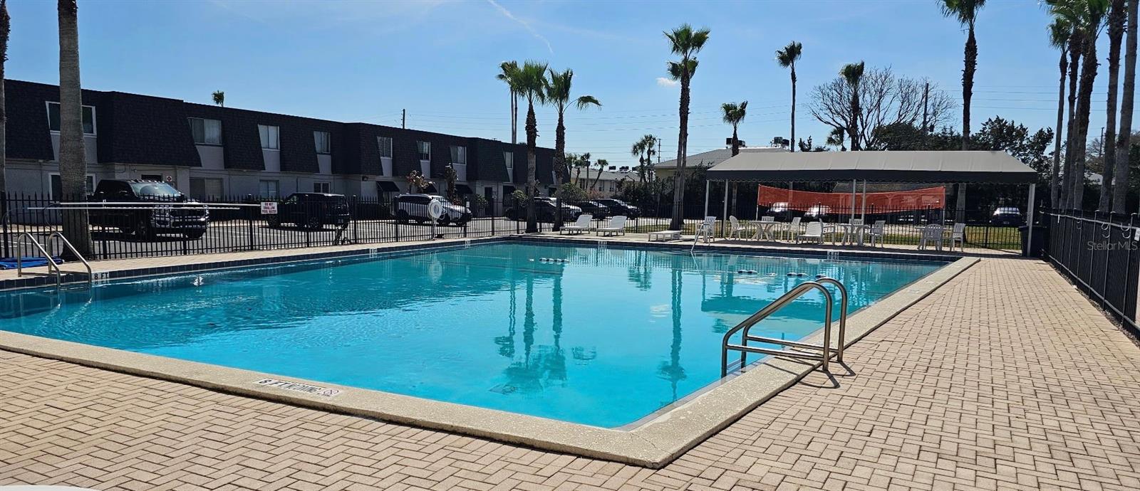 METRO/MICHIGAN PARK CONDO - Residential