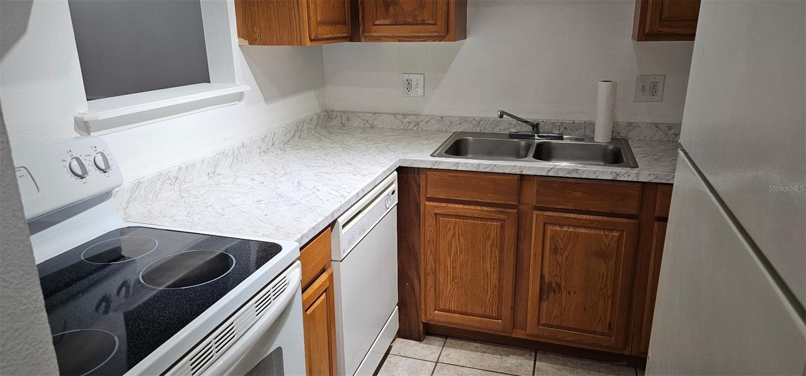 METRO/MICHIGAN PARK CONDO - Residential