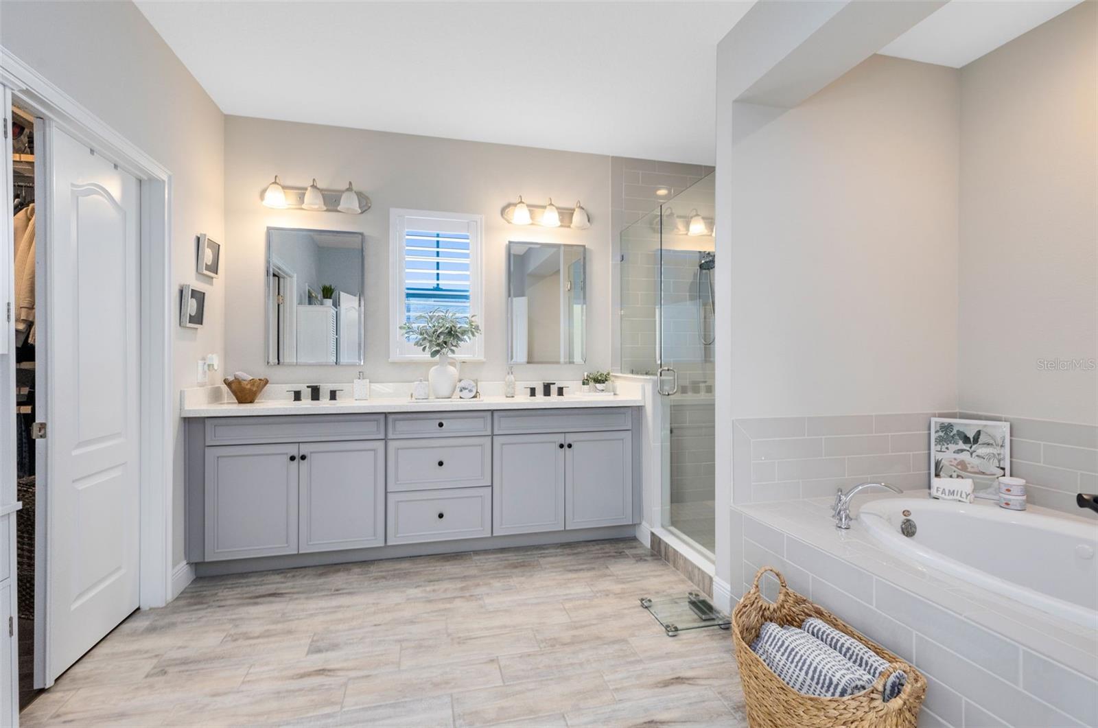 LAUREATE PARK PH 5B - Residential