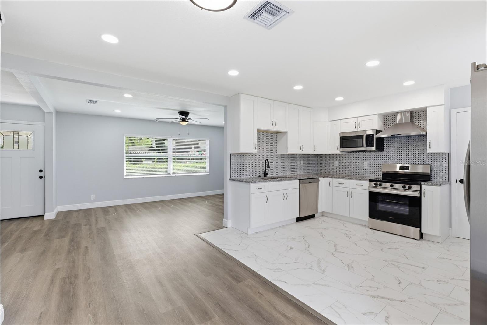 DEL RIO ESTATES UNIT 5 - Residential