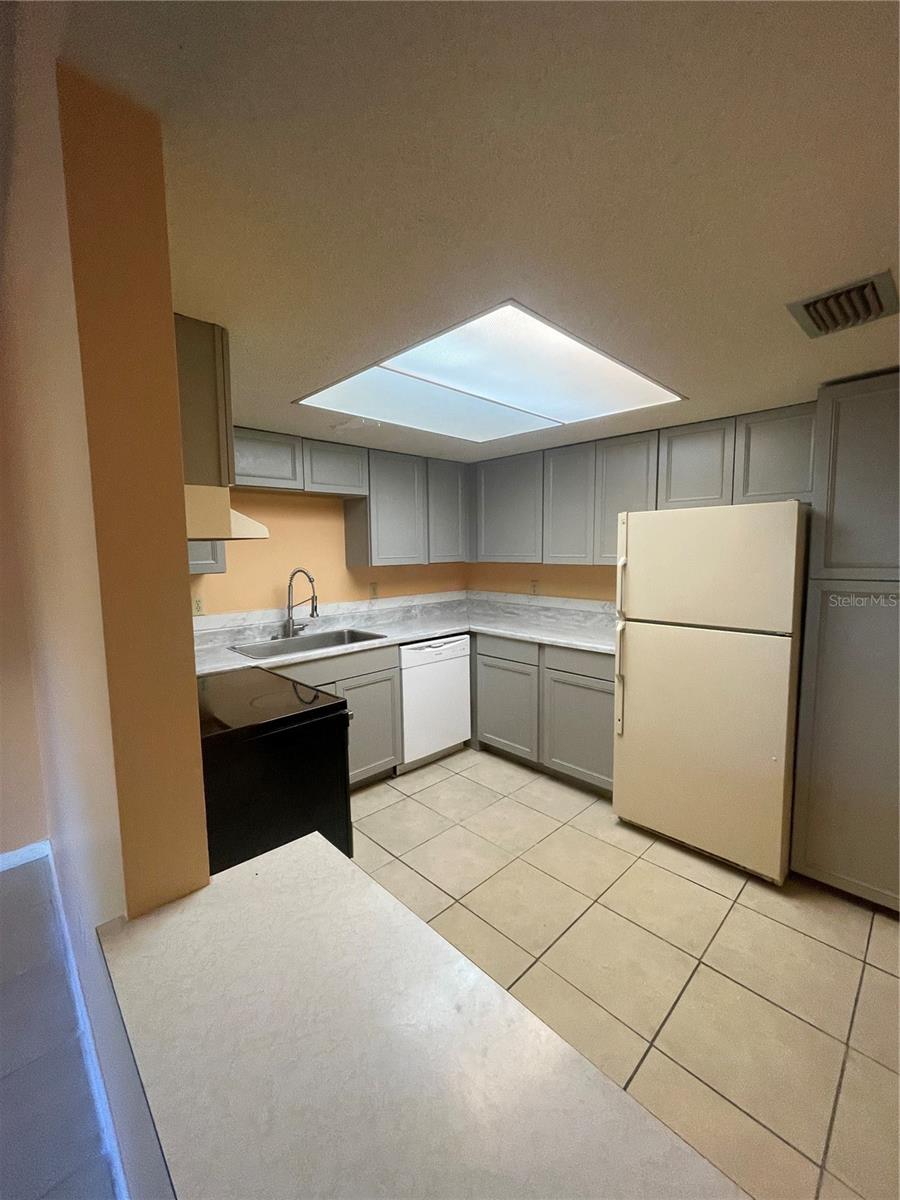 549 FAIRWAYS DRIVE A