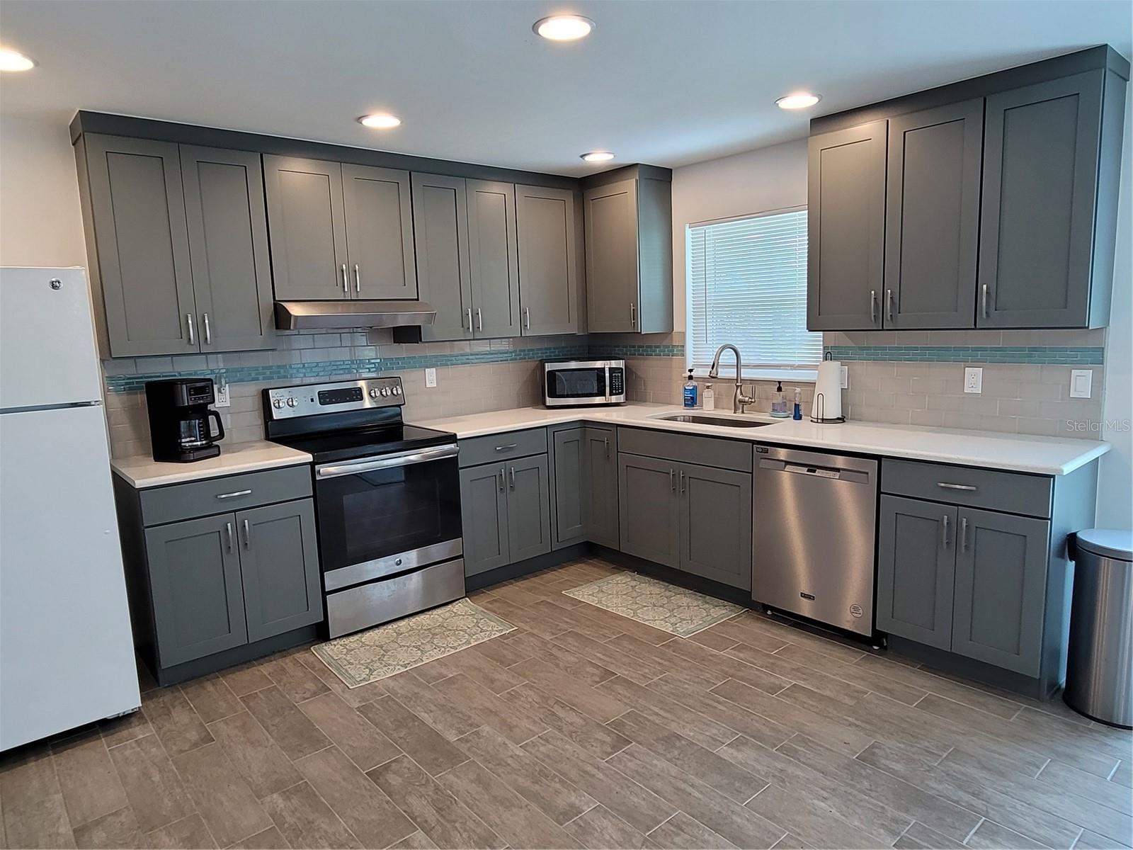 ROTONDA WEST OAKLAND HILLS - Residential Lease