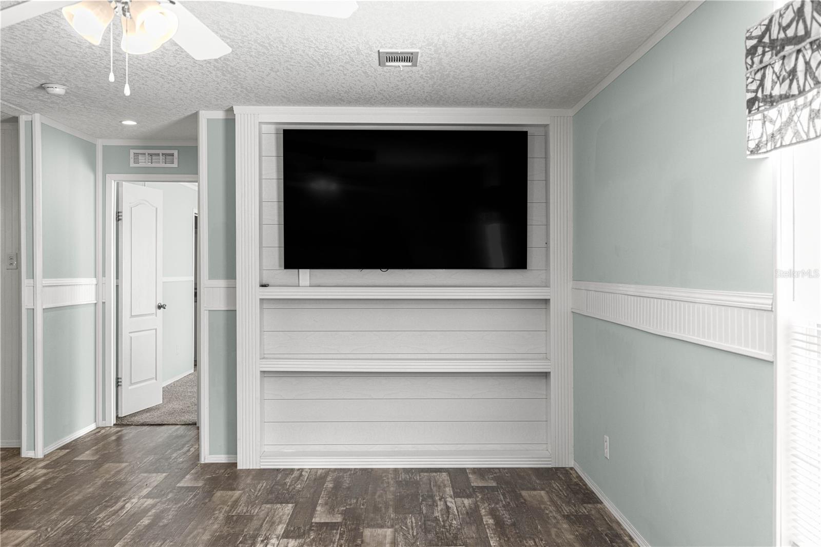 LAKE TROPICANA RANCHETTES - Residential