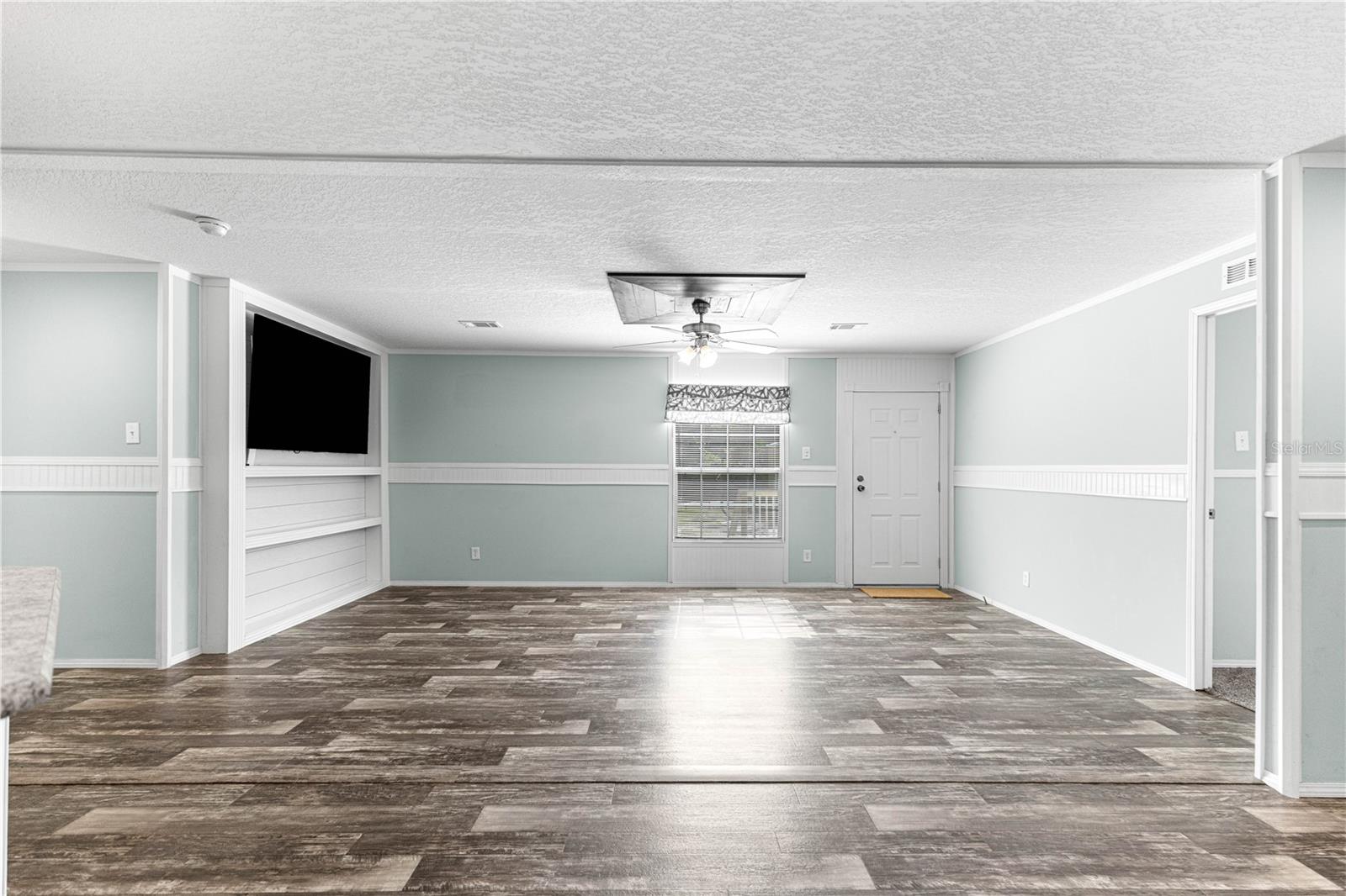 LAKE TROPICANA RANCHETTES - Residential