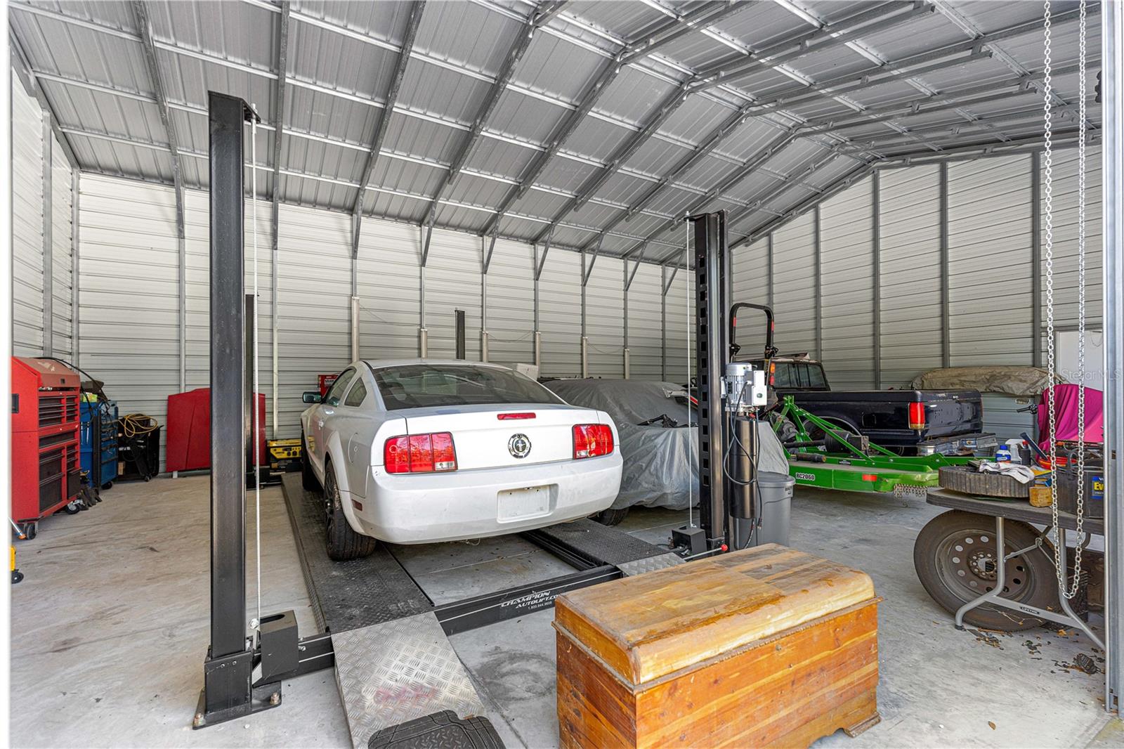 LAKE TROPICANA RANCHETTES - Residential