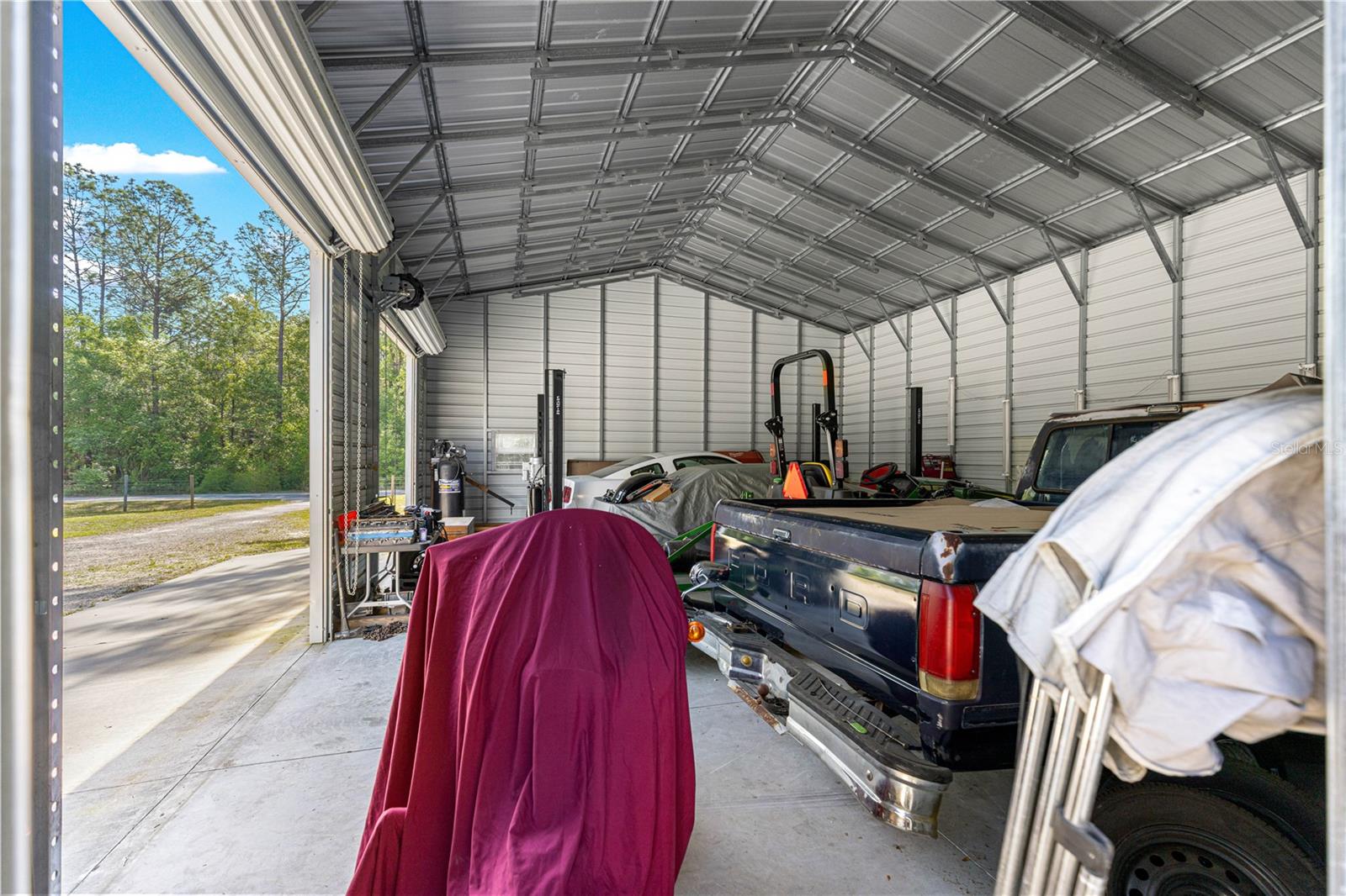 LAKE TROPICANA RANCHETTES - Residential