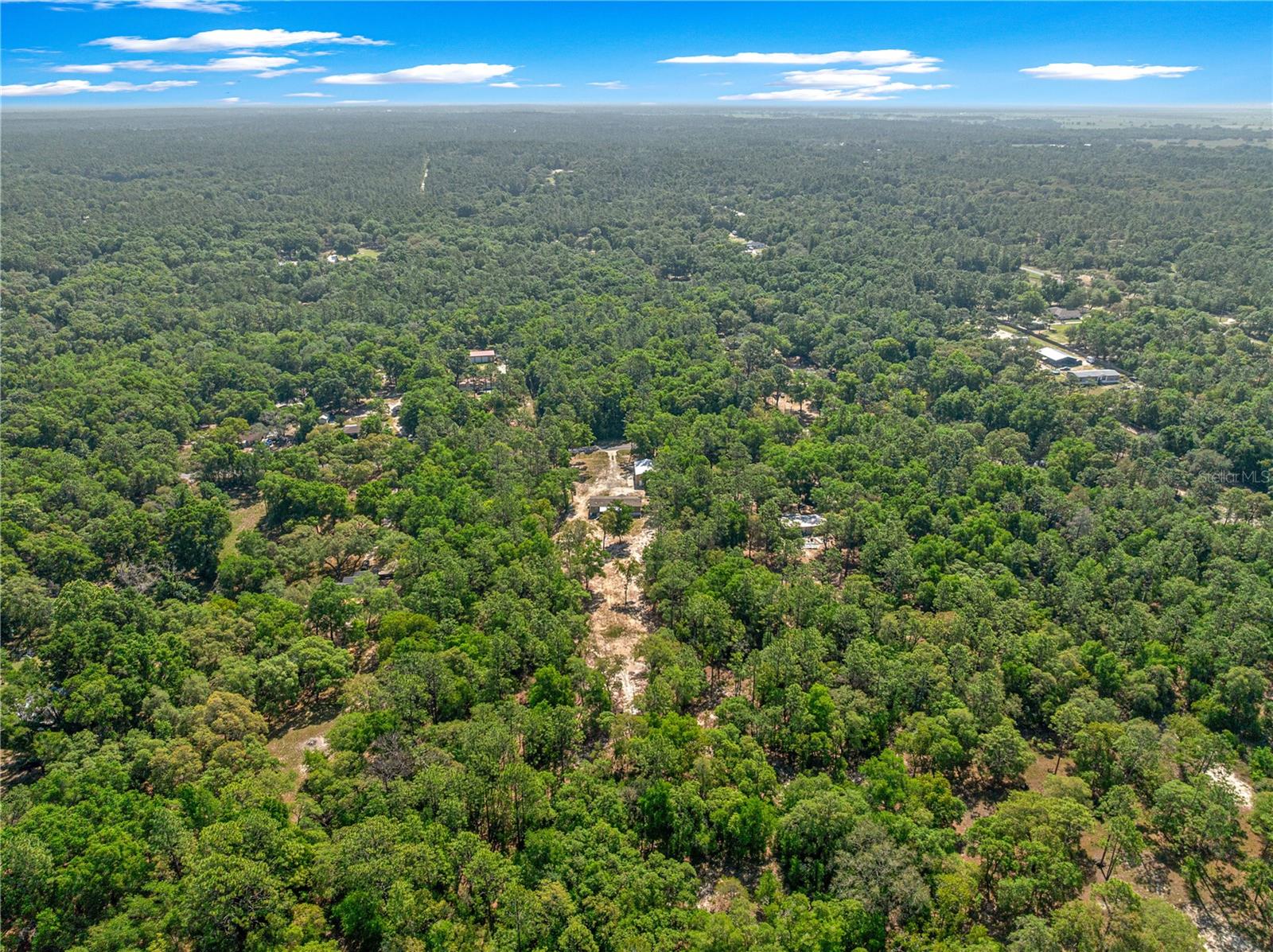 LAKE TROPICANA RANCHETTES - Residential