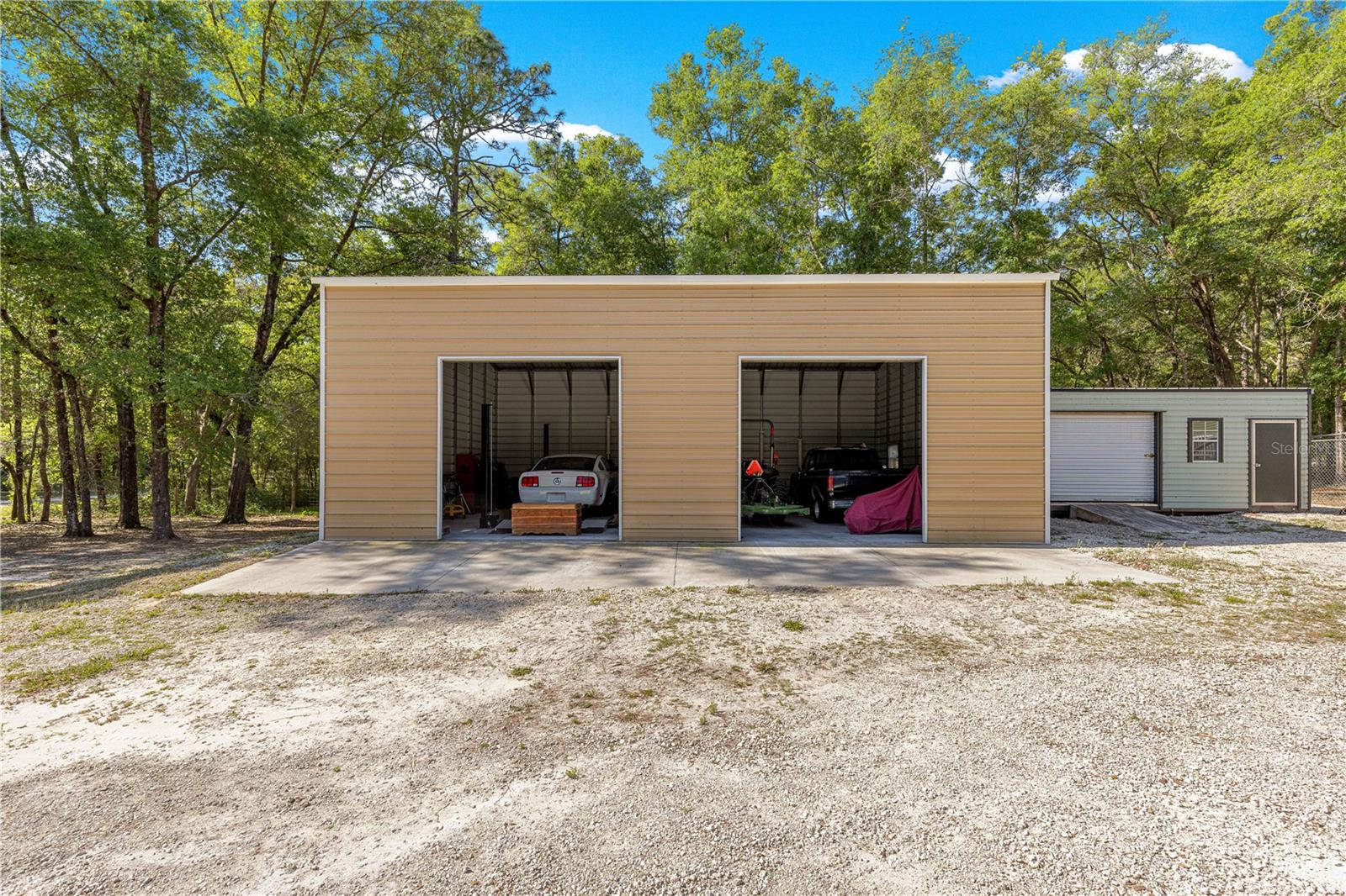 LAKE TROPICANA RANCHETTES - Residential