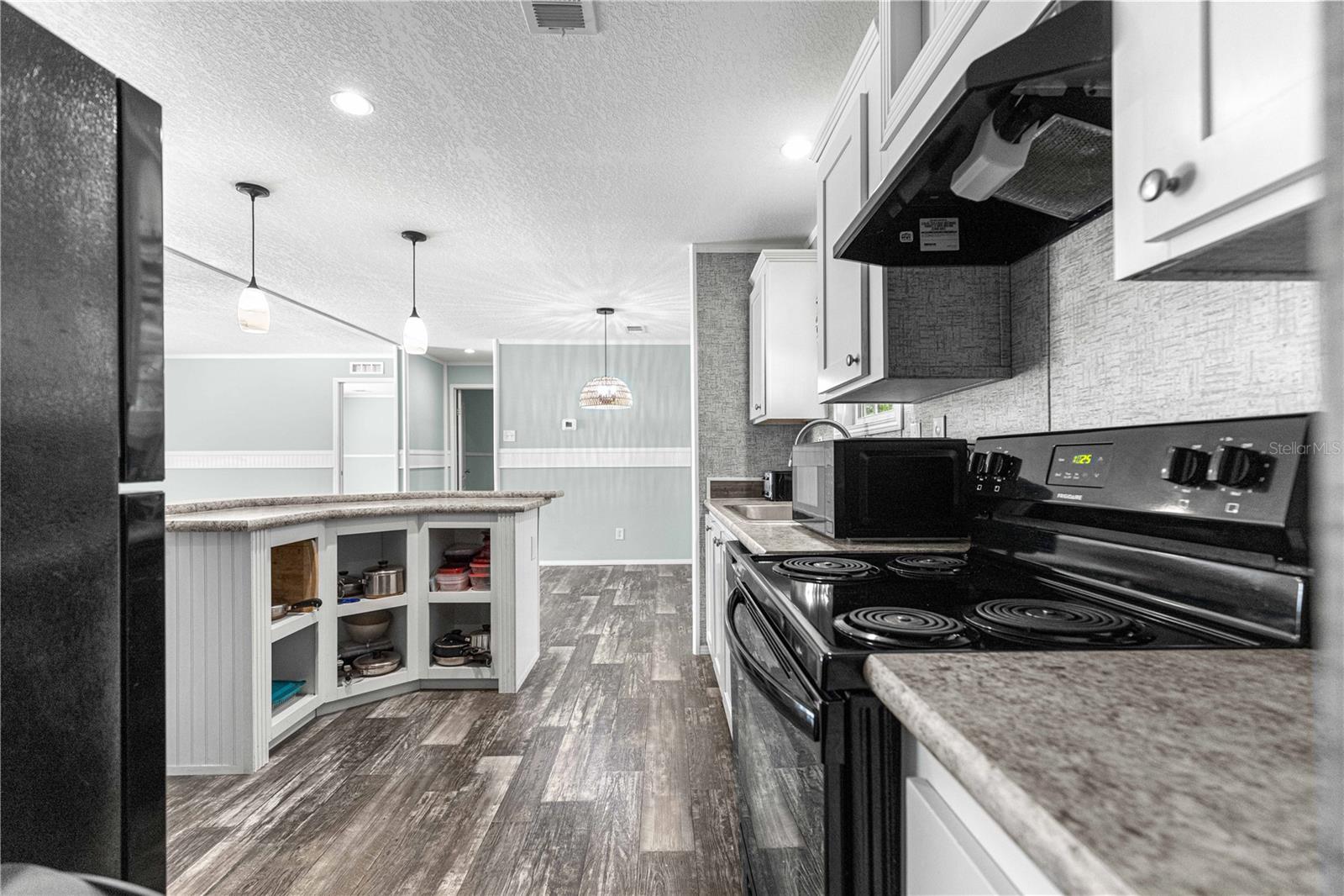 LAKE TROPICANA RANCHETTES - Residential