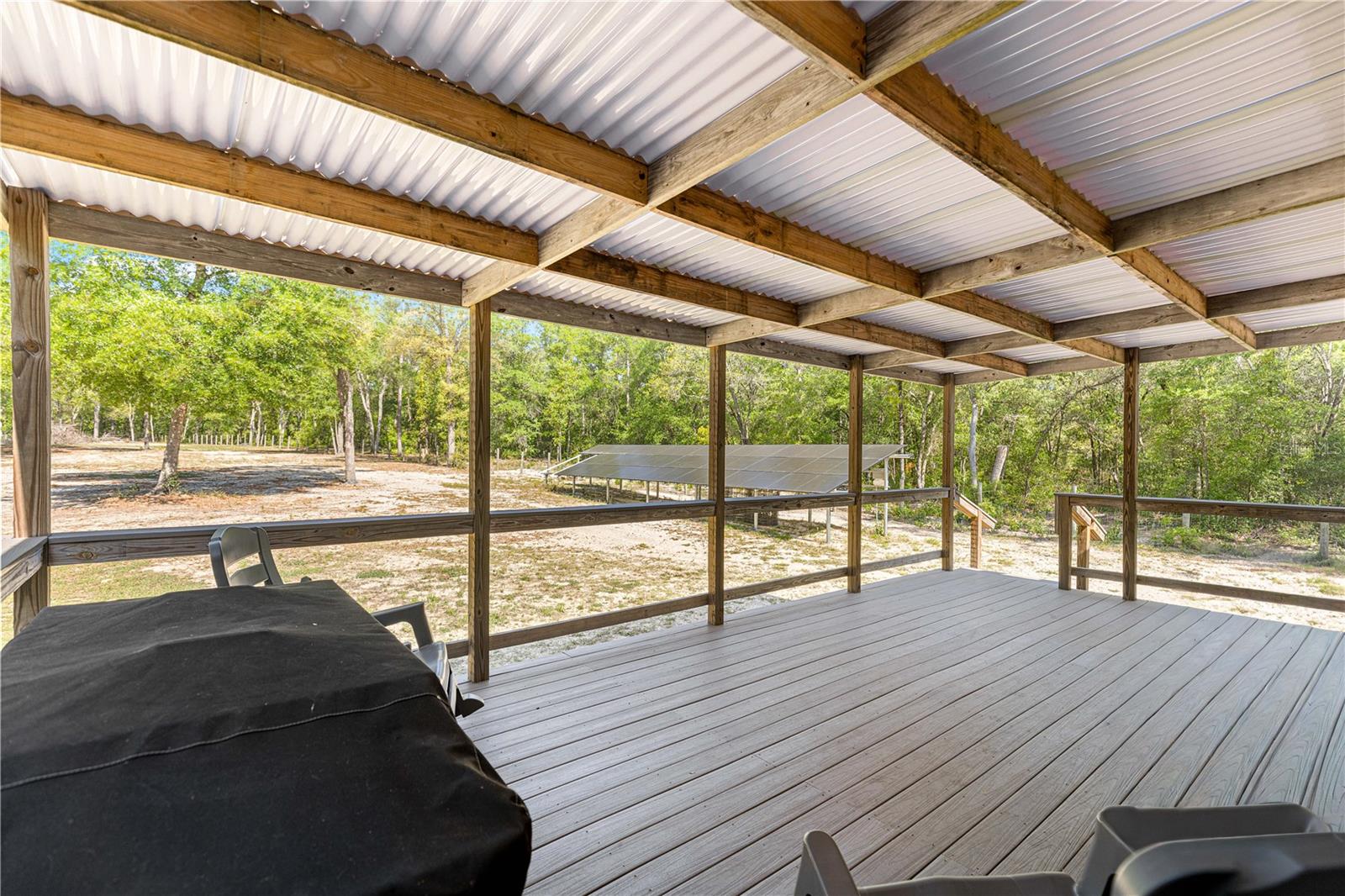 LAKE TROPICANA RANCHETTES - Residential