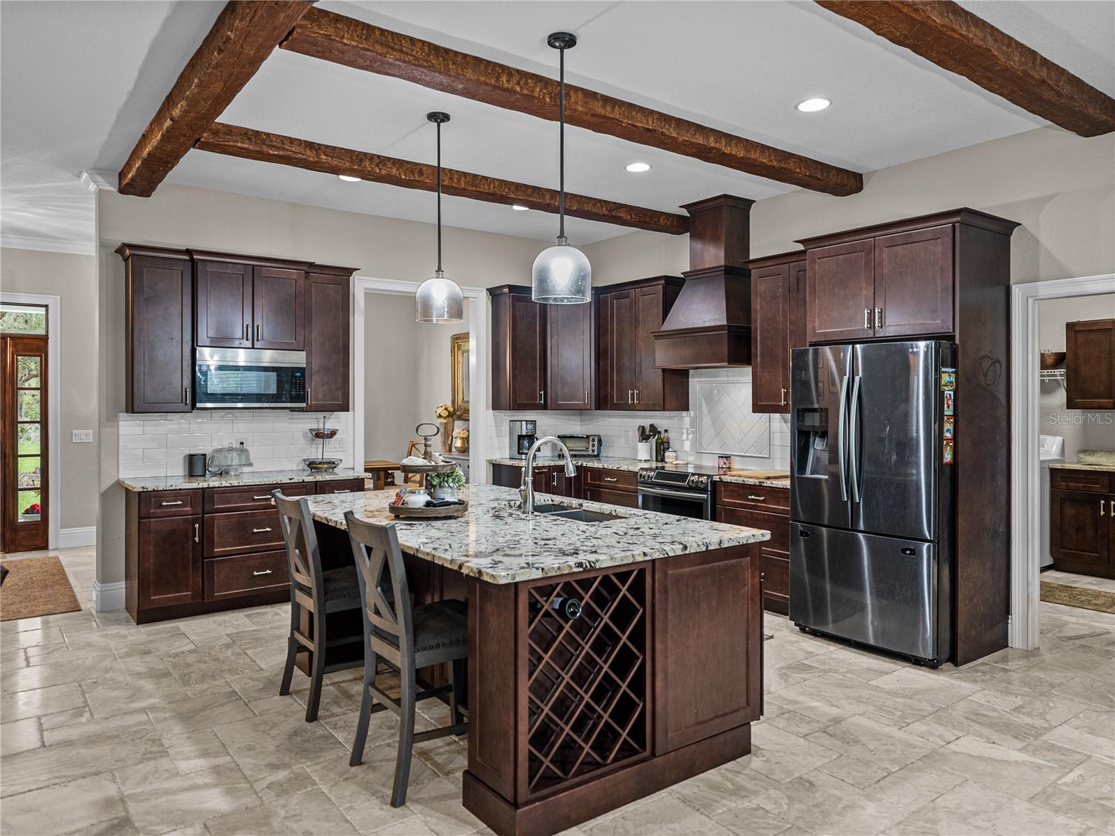 MAMMONTH GROVE - Residential