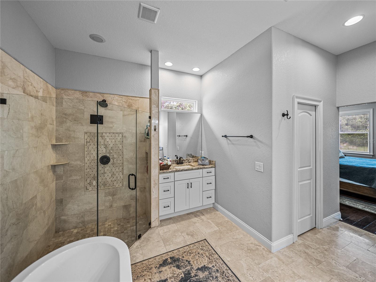 MAMMONTH GROVE - Residential