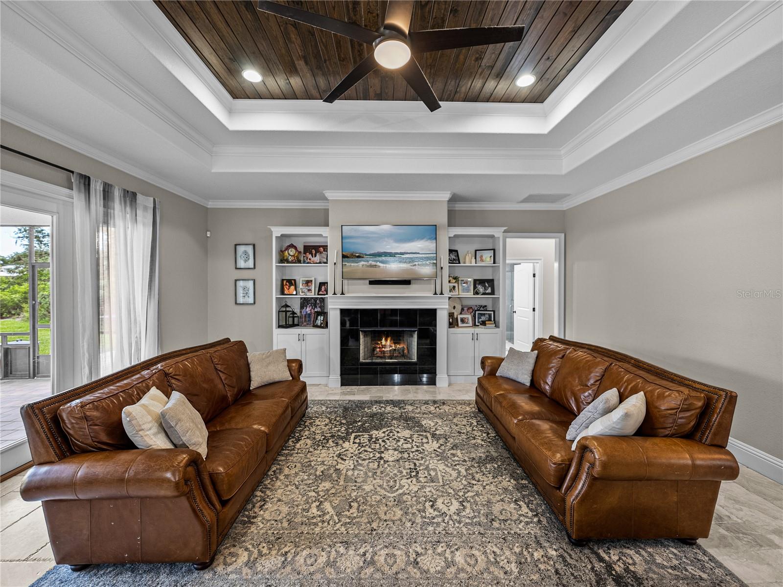 MAMMONTH GROVE - Residential