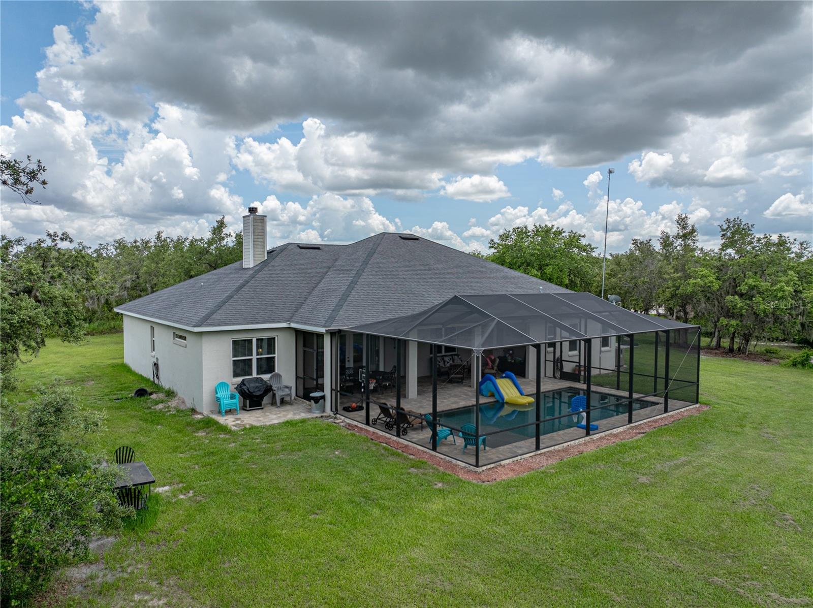 MAMMONTH GROVE - Residential