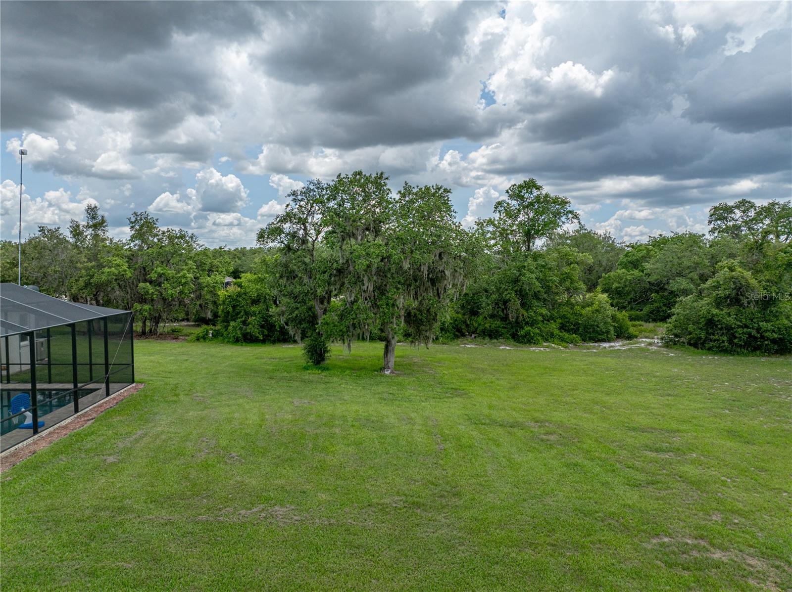 MAMMONTH GROVE - Residential