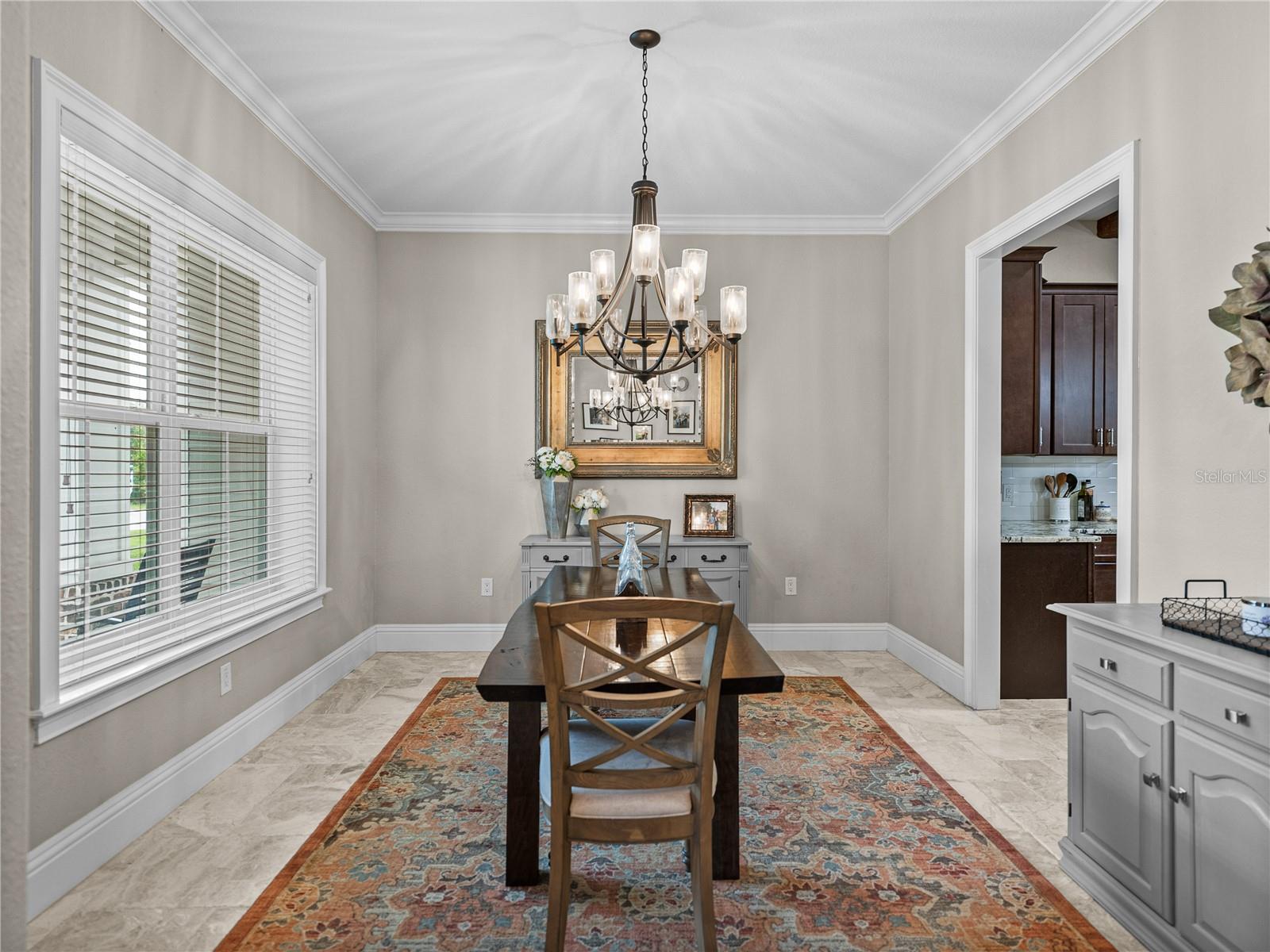 MAMMONTH GROVE - Residential