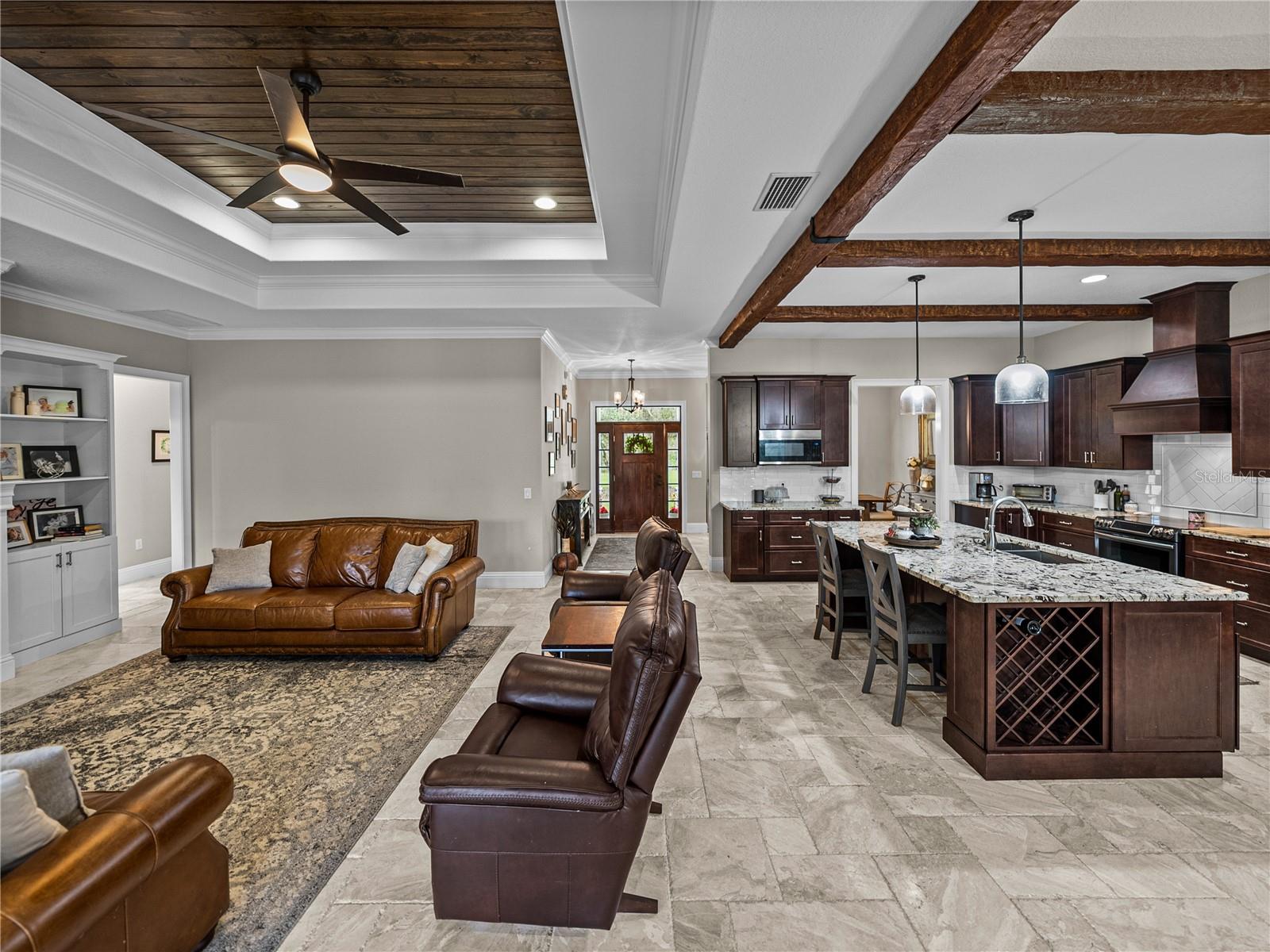 MAMMONTH GROVE - Residential