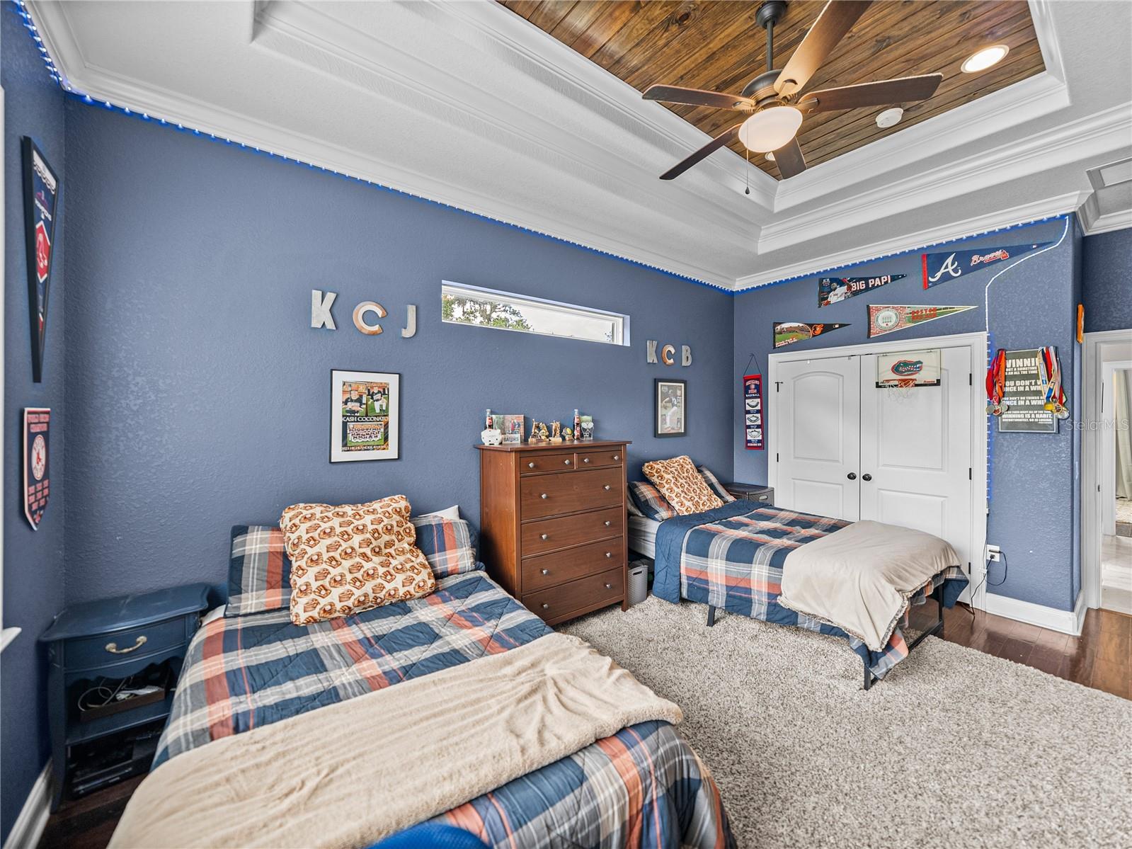 MAMMONTH GROVE - Residential