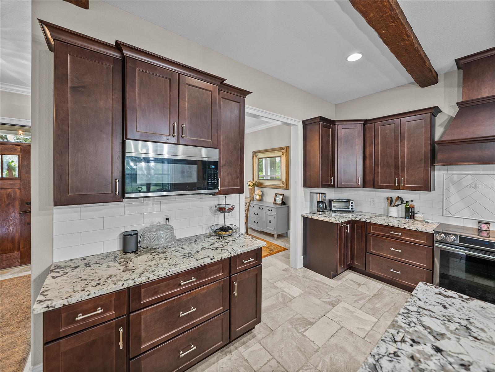 MAMMONTH GROVE - Residential