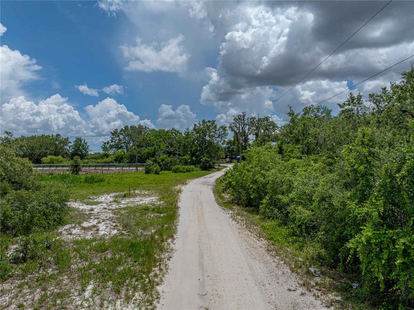 MAMMONTH GROVE - Residential