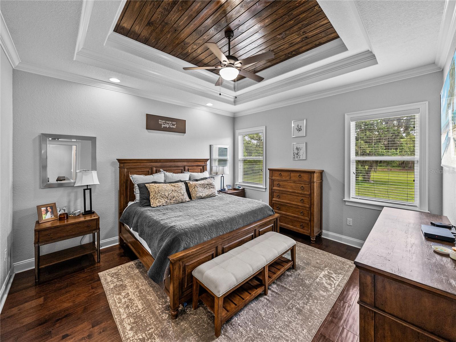 MAMMONTH GROVE - Residential