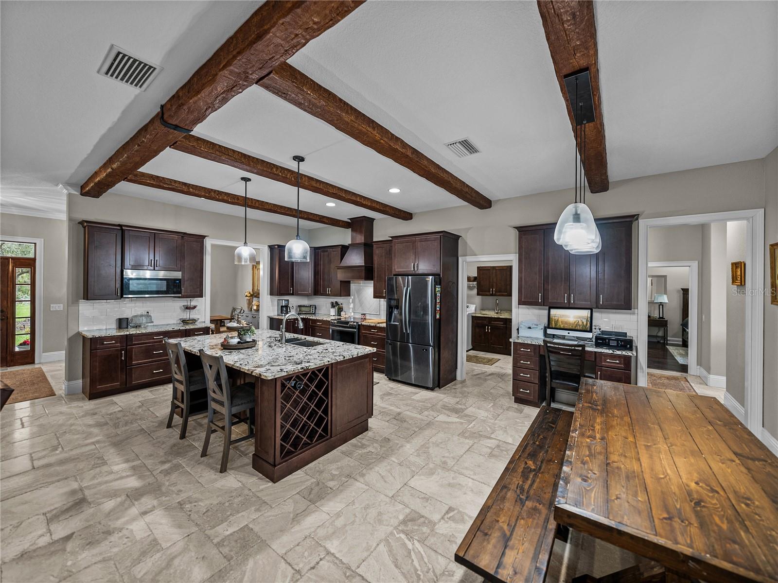 MAMMONTH GROVE - Residential