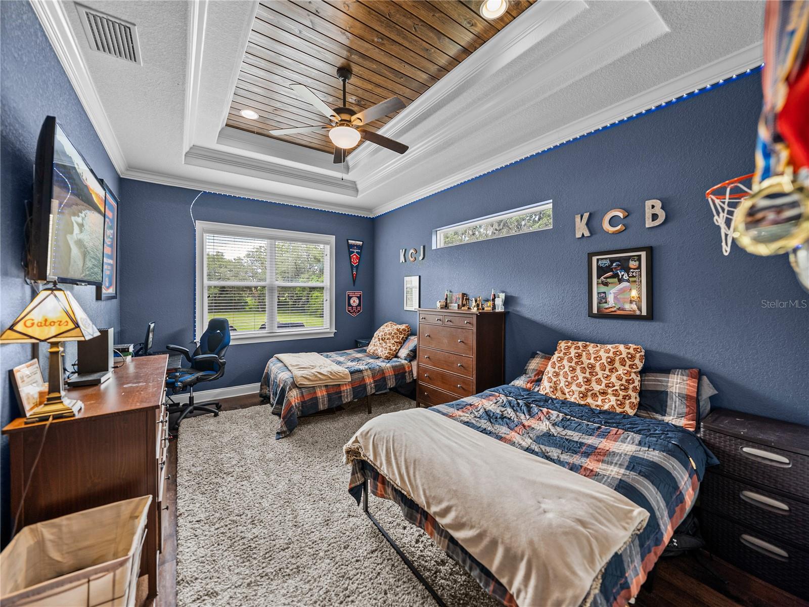 MAMMONTH GROVE - Residential