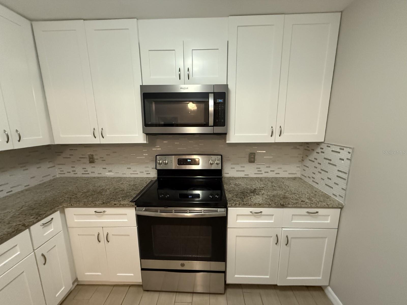 LANCASTER SHORES SUB - Residential