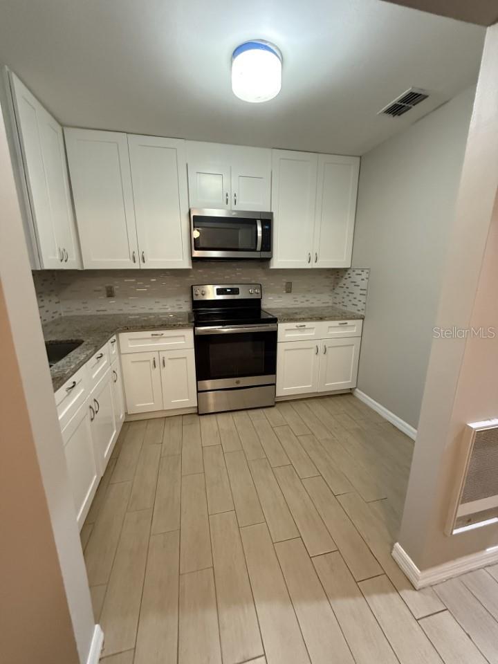 LANCASTER SHORES SUB - Residential