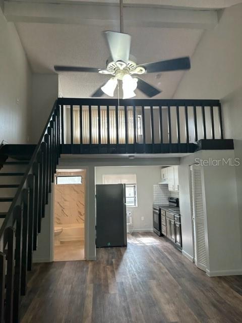 BRADFORD ACRES A CONDO - Residential Lease
