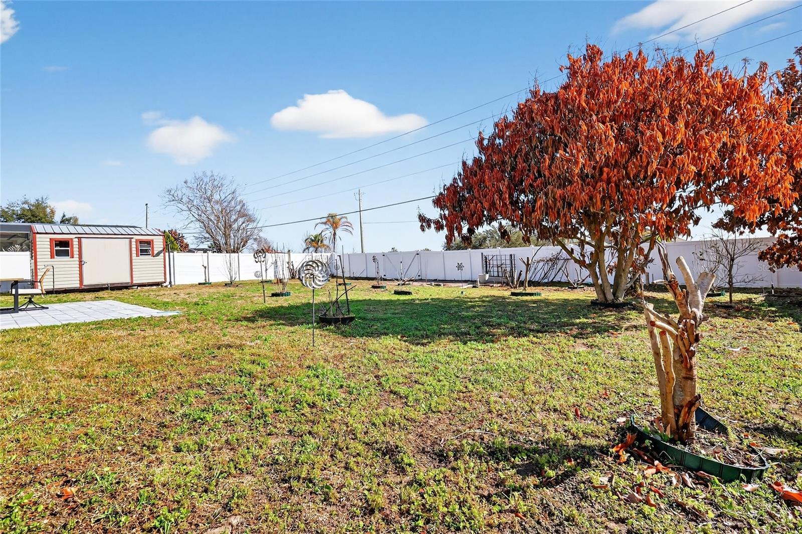 LEESBURG VILLAGE AT LAKE POINTE LT 66 PB 05 - Residential