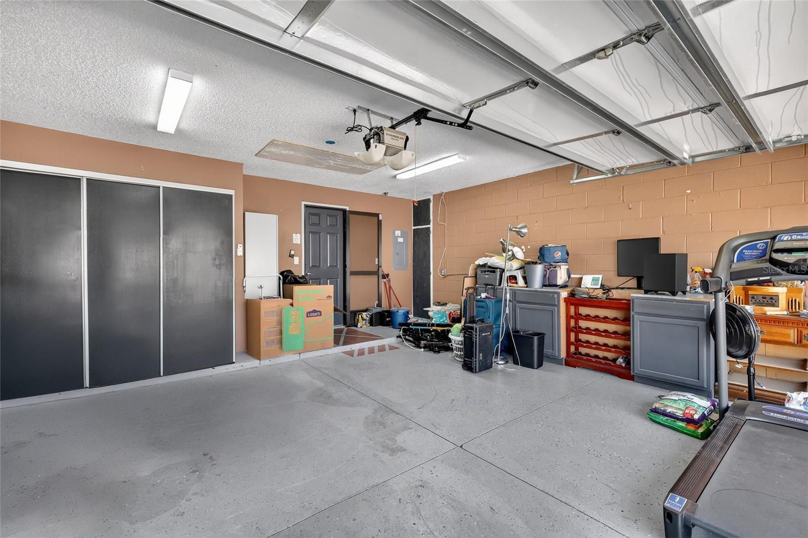 LEESBURG VILLAGE AT LAKE POINTE LT 66 PB 05 - Residential