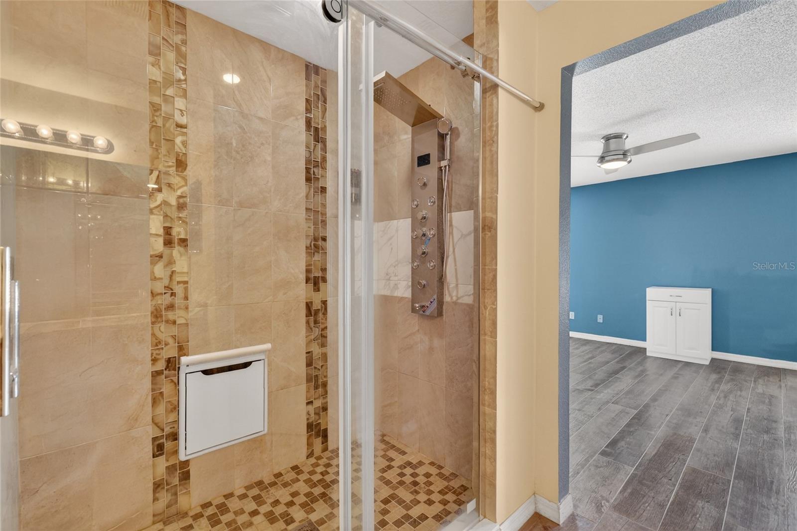 LEESBURG VILLAGE AT LAKE POINTE LT 66 PB 05 - Residential