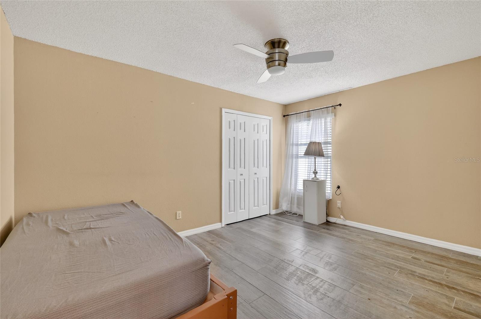 LEESBURG VILLAGE AT LAKE POINTE LT 66 PB 05 - Residential