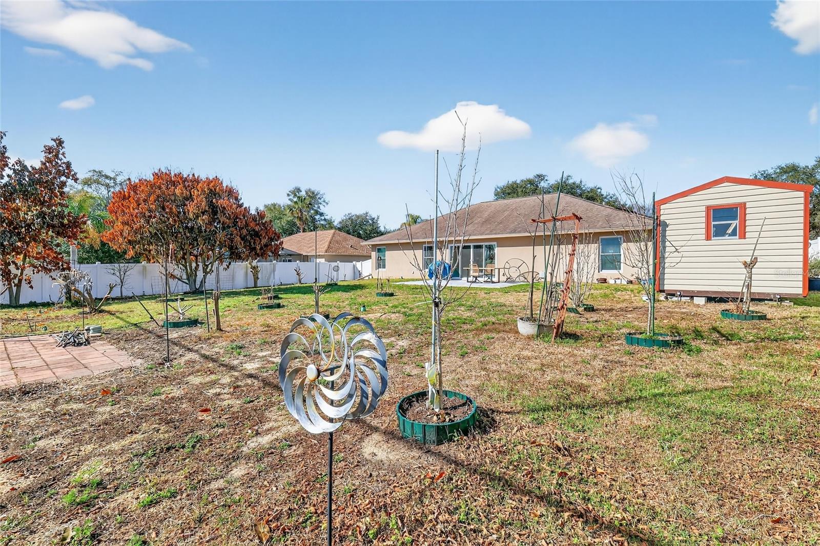 LEESBURG VILLAGE AT LAKE POINTE LT 66 PB 05 - Residential