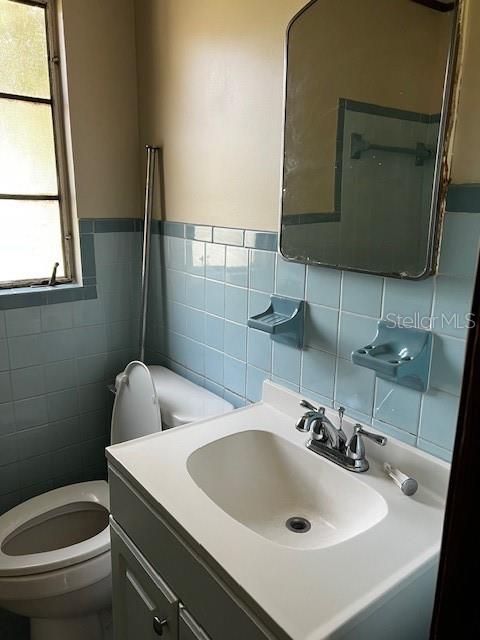 EUSTIS ROSENWALD GARDENS - Residential Lease