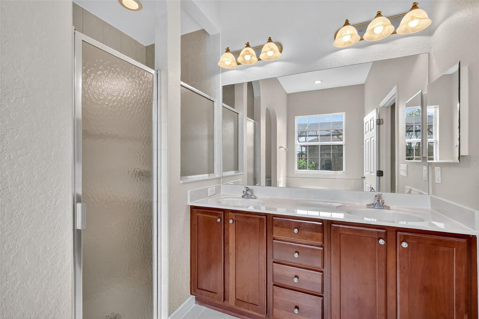 EASTRIDGE - Residential