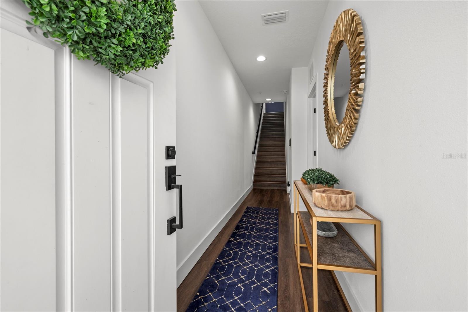 INNOVATION TWNHMS - Residential Lease