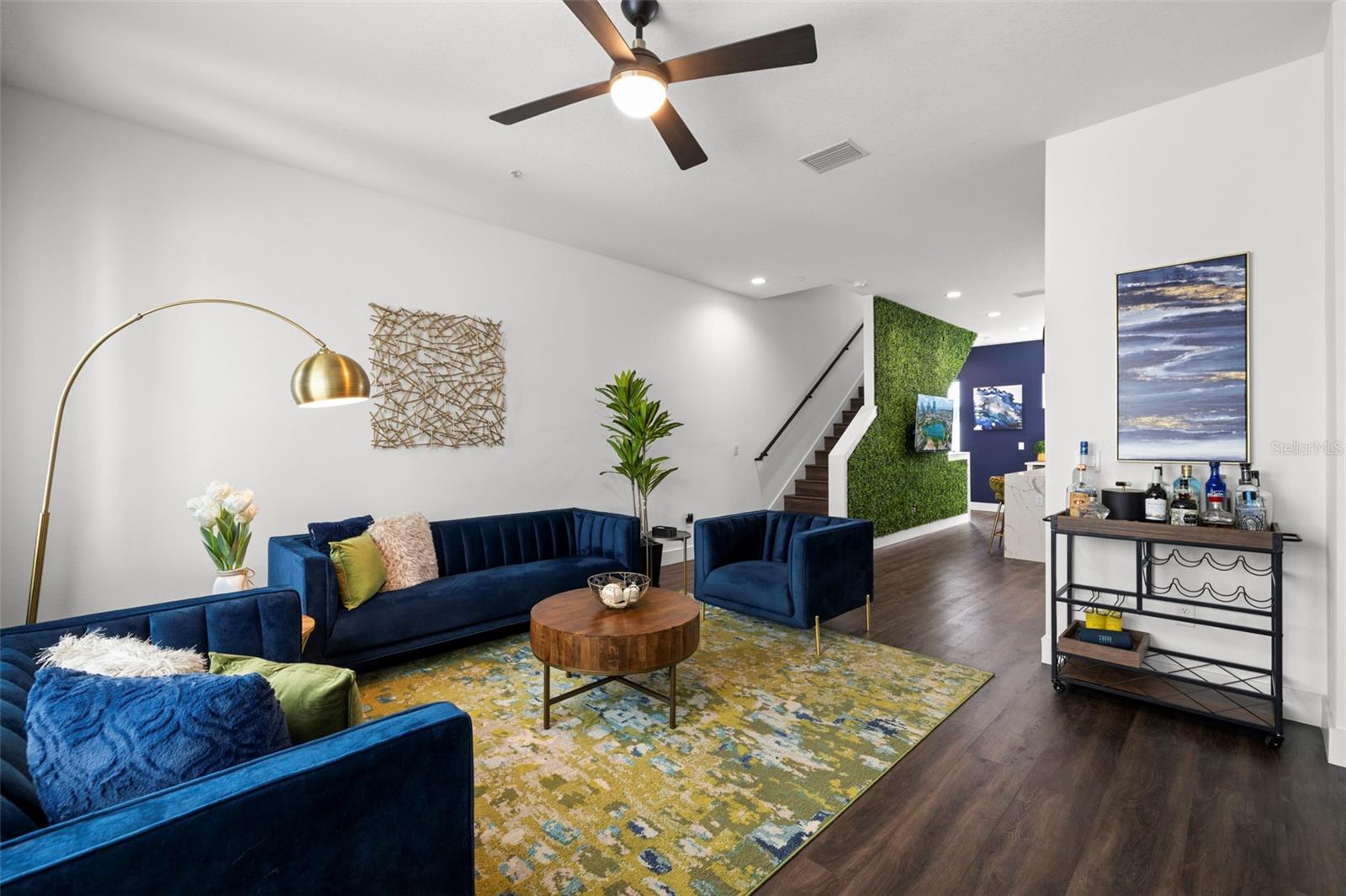 INNOVATION TWNHMS - Residential Lease