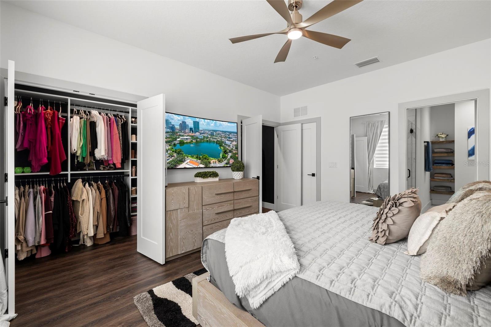INNOVATION TWNHMS - Residential Lease