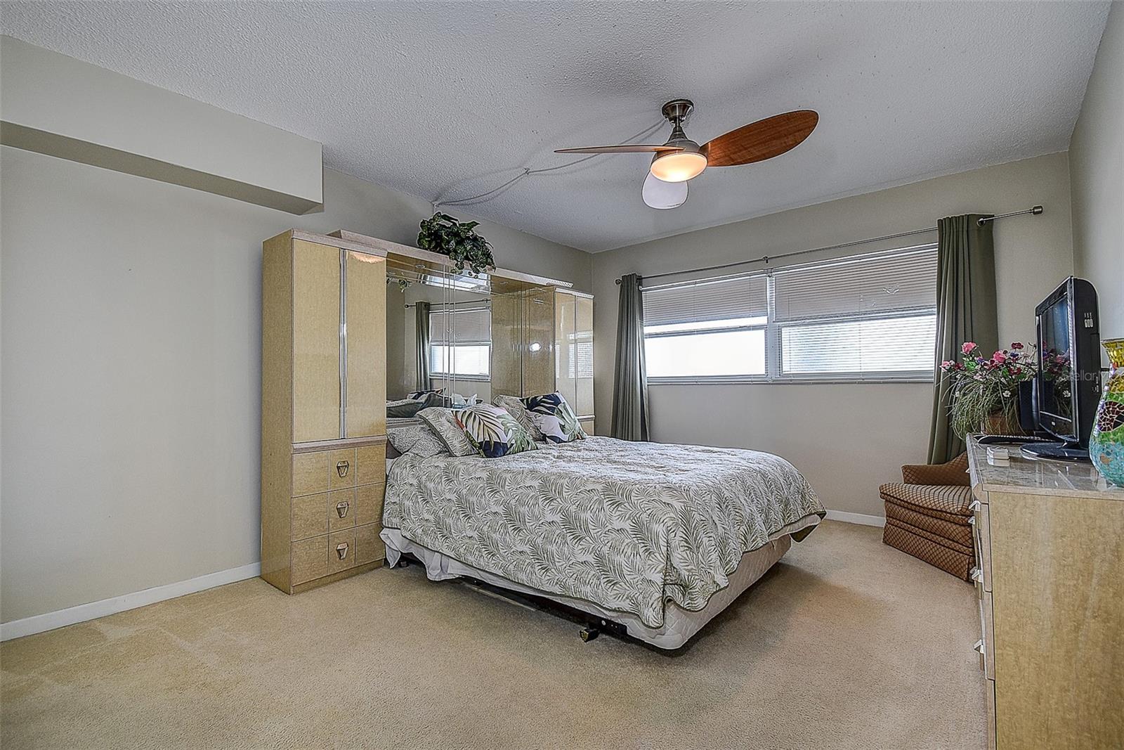 SYLVETTE CONDO - Residential