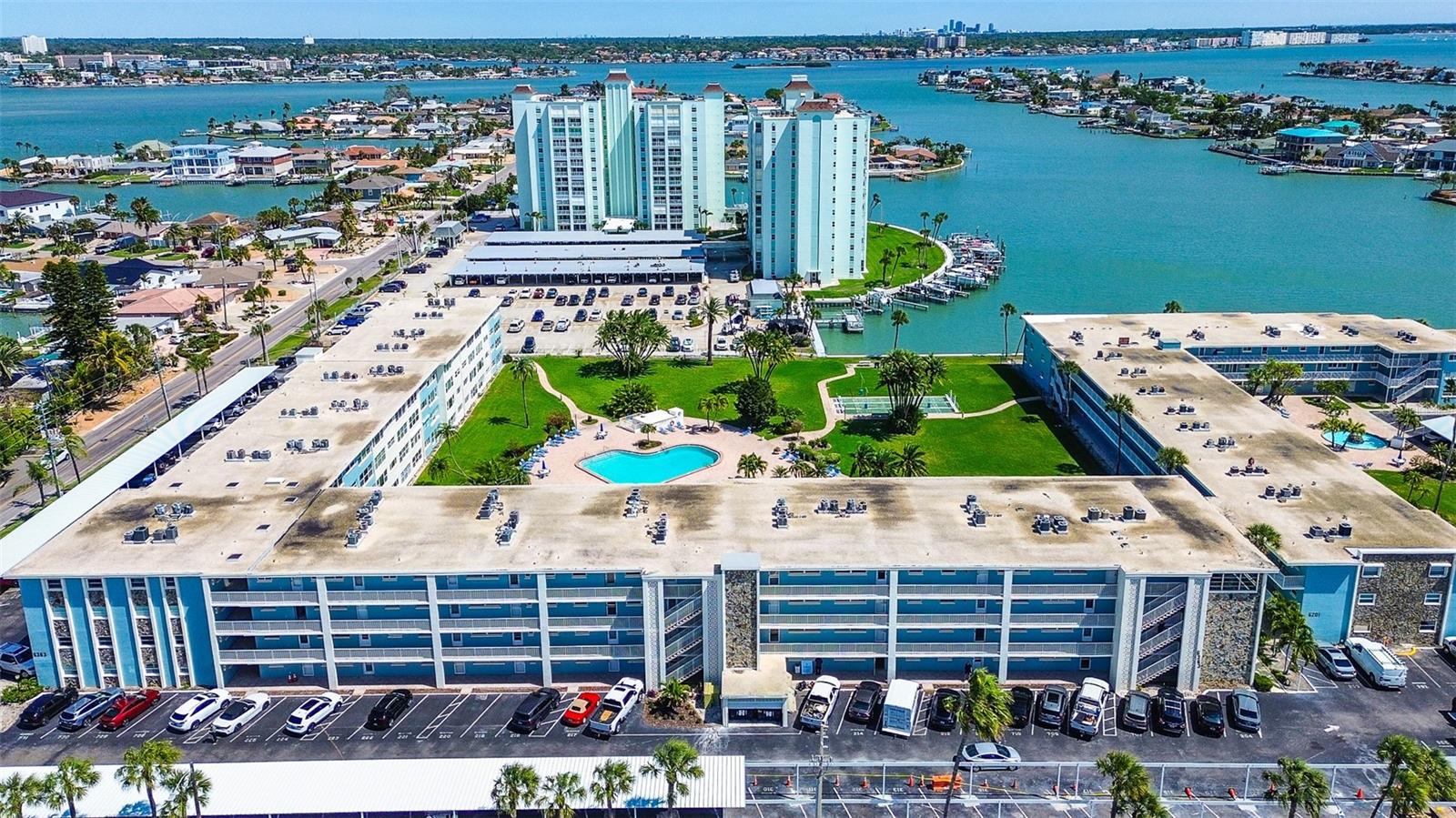 SYLVETTE CONDO - Residential