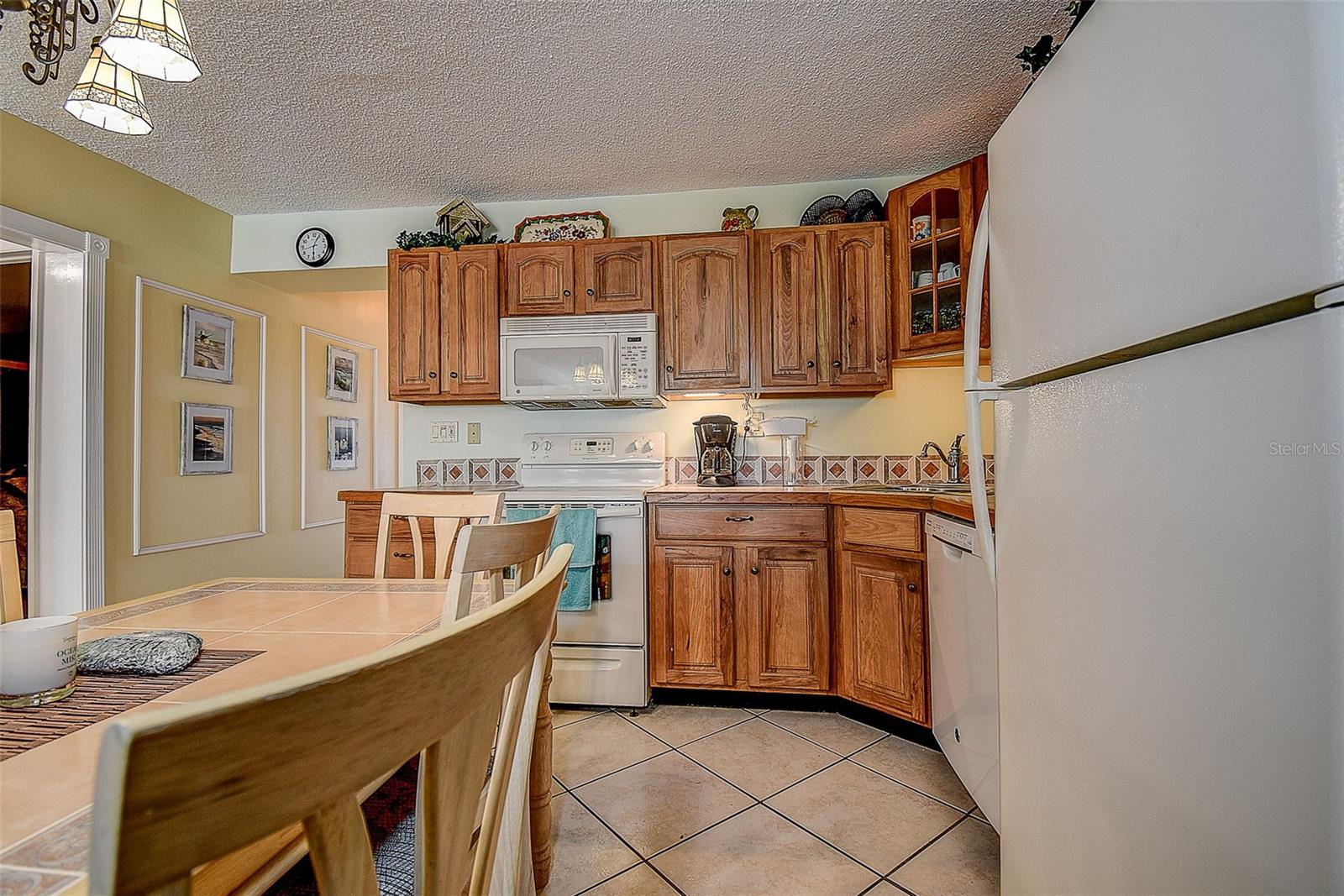 SYLVETTE CONDO - Residential