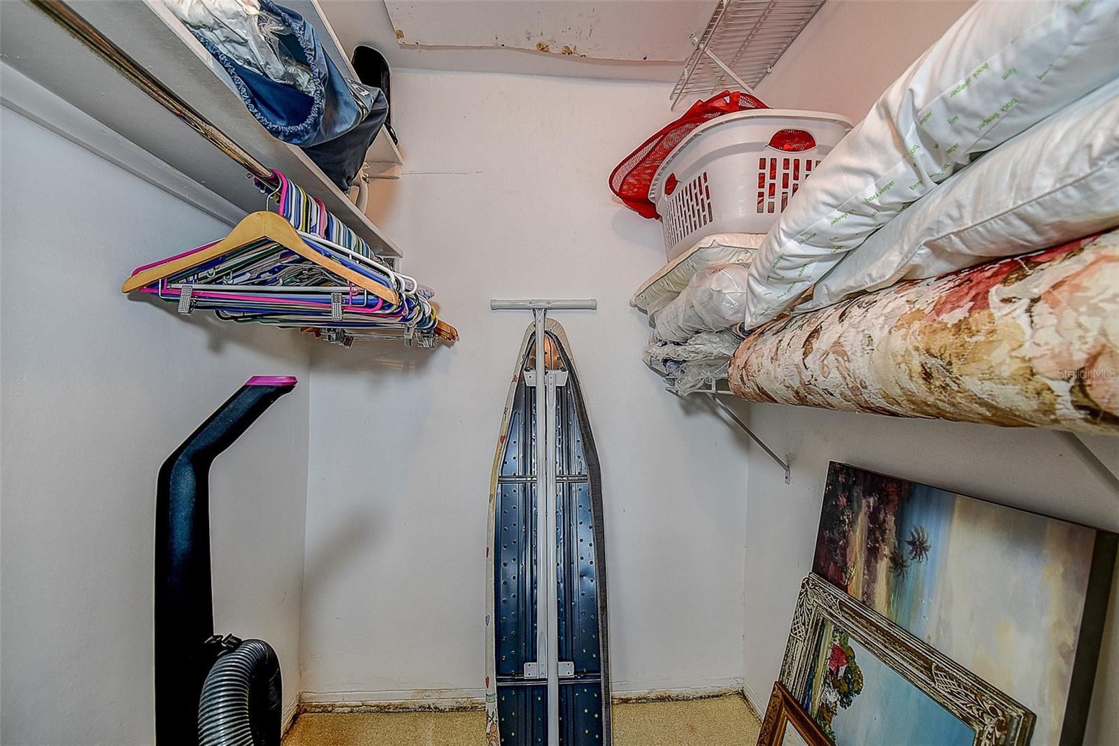 SYLVETTE CONDO - Residential