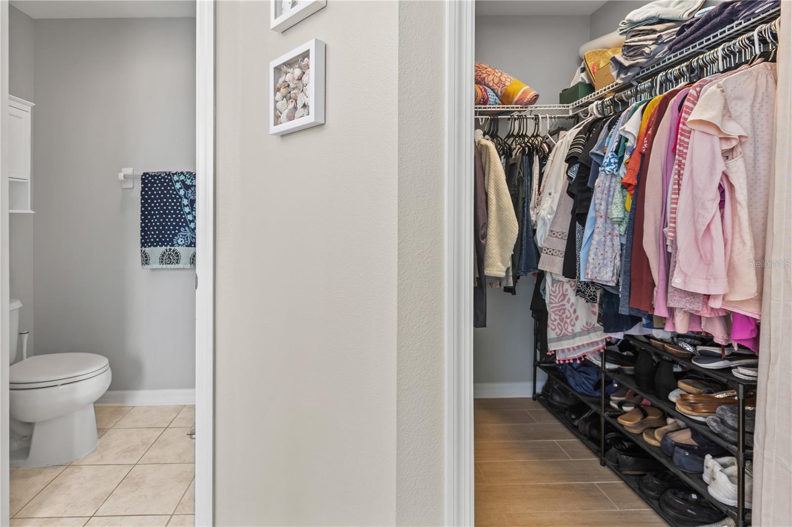 CRYSTAL LAKES - Residential