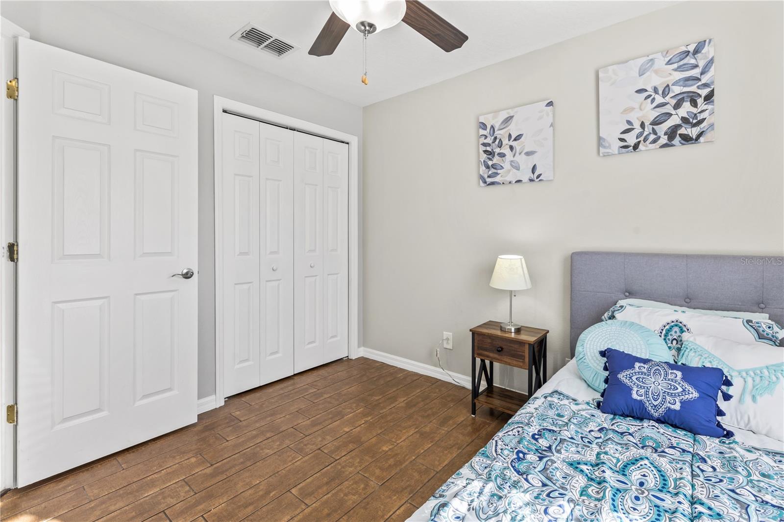 CRYSTAL LAKES - Residential